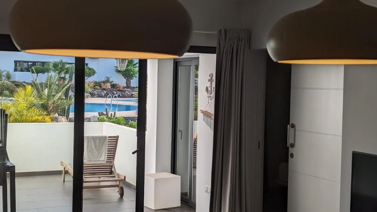 Modern 2-Bdr Apartment With A Pool - Casa Lex La Oliva